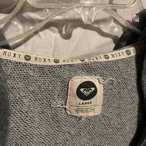 Roxy women’s navy blue 1/2 zip hoodie - Picture 5 of 6